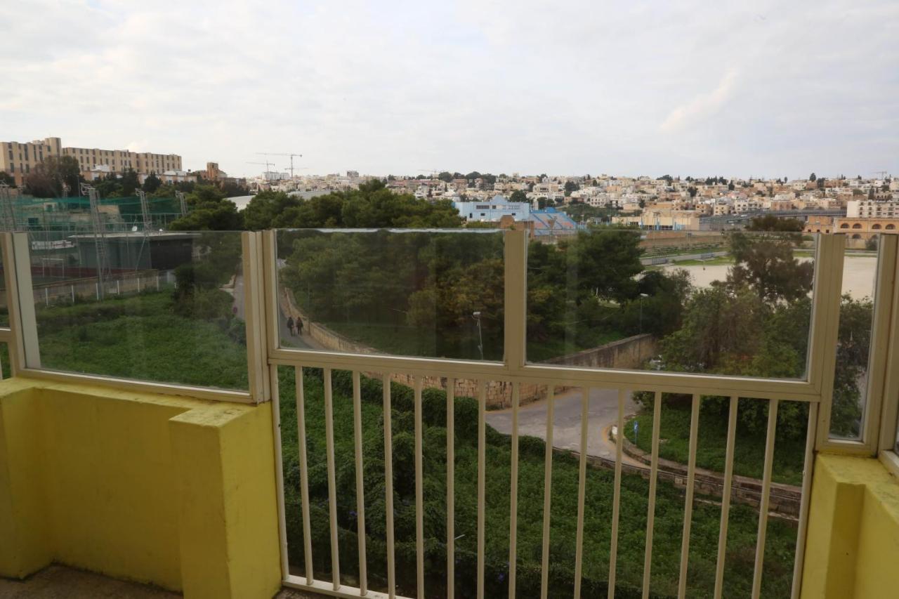 Nsts Campus Residence And Hostel Msida Buitenkant foto